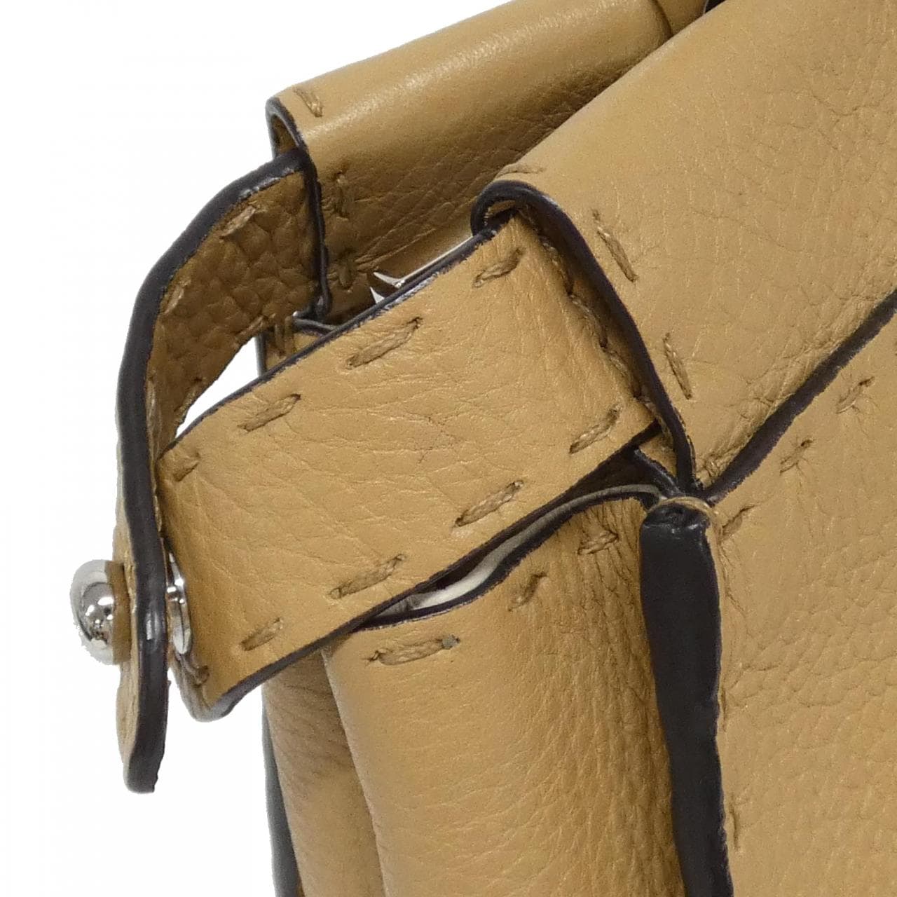 FENDI SELLERIA Peekaboo 8BN290 A6CV 包