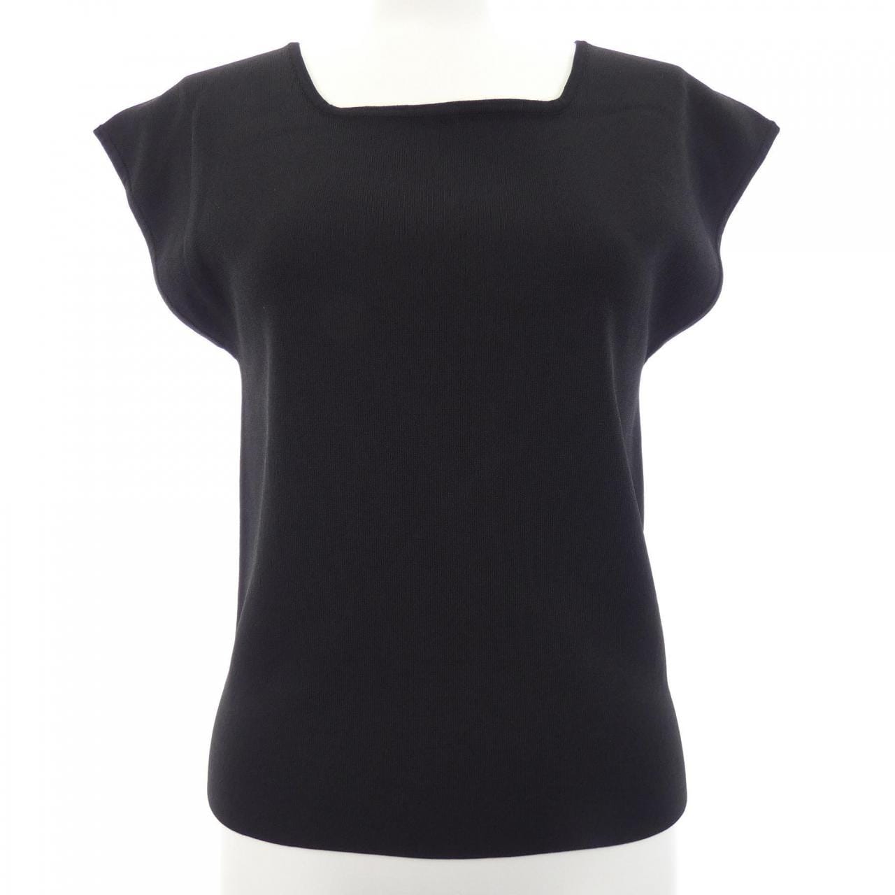 トゥービーシック TO BE CHIC トップス