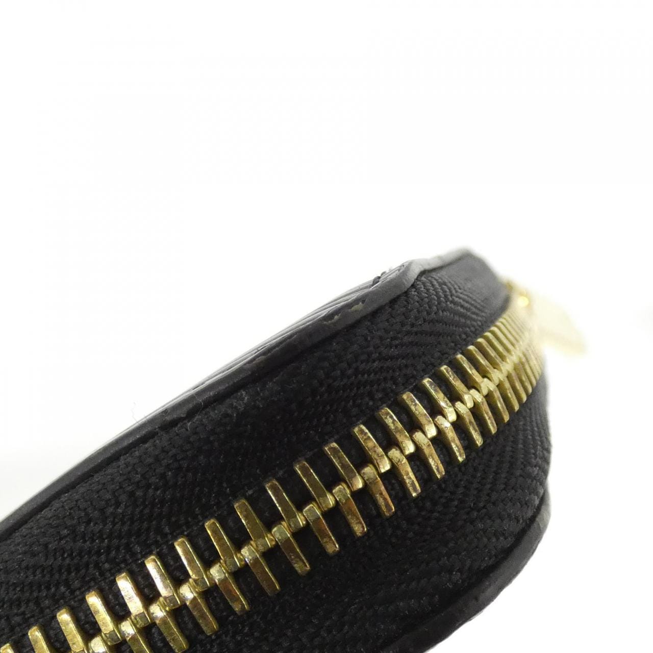 ルイヴィトン エピ ジッピー ウォレット M68755 財布