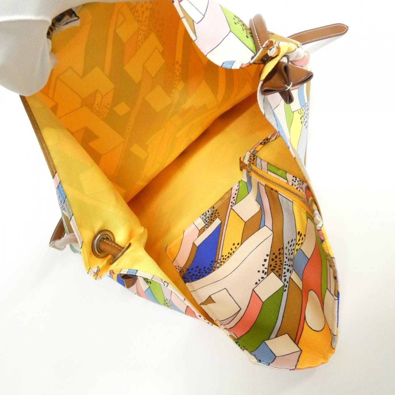 エルメス ON A SUMMER DAY シルキーシティ MM ショルダーバッグ