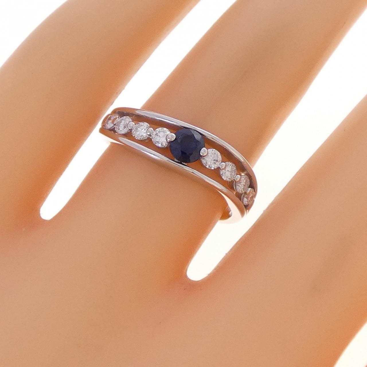 K18WG サファイヤ リング 0.23CT