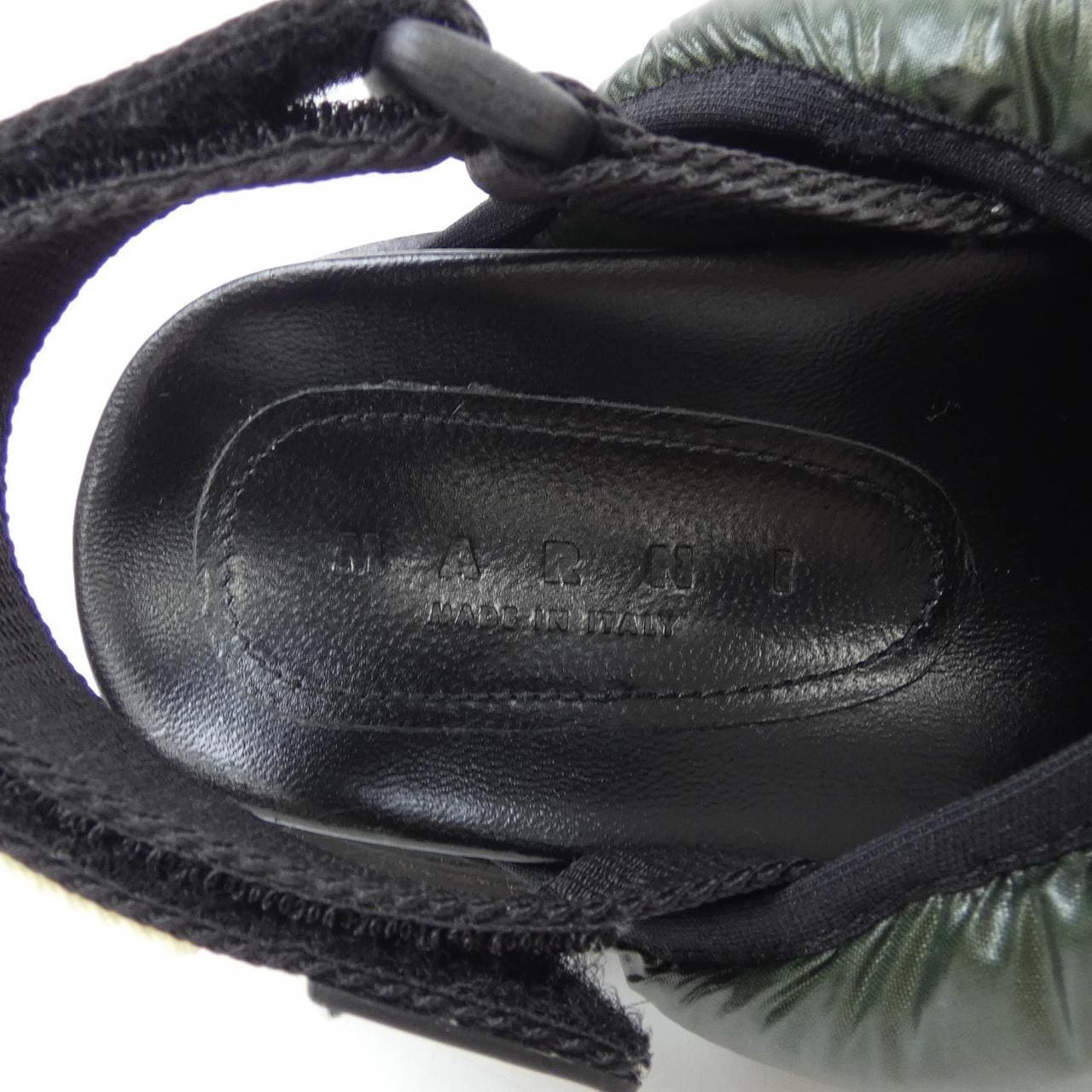 マルニ MARNI FBMS013101 サンダル