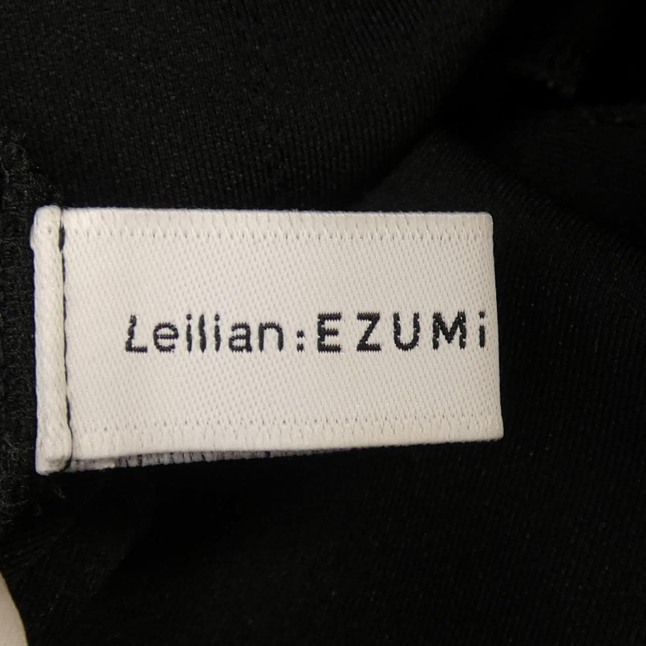 エズミ EZUMi トップス