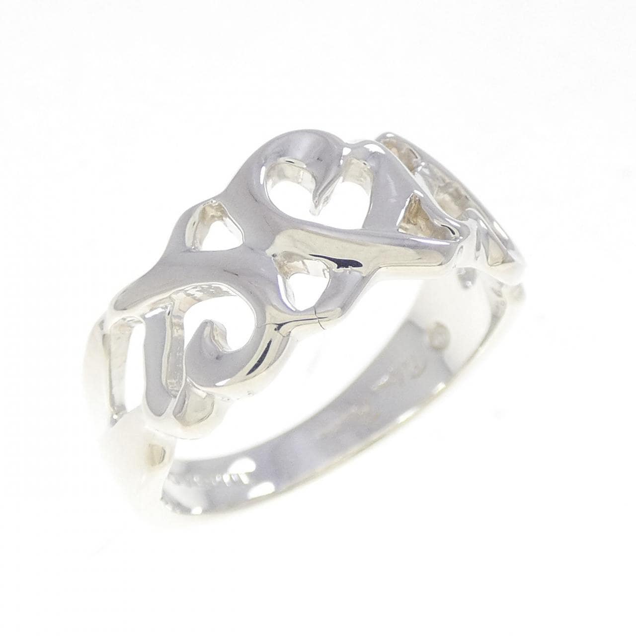 ティファニー トリプルラビングハート リング