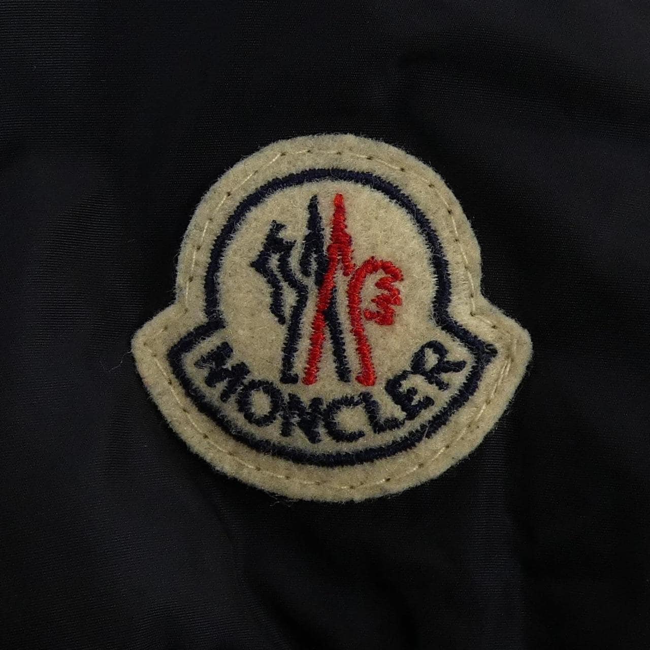 モンクレール MONCLER NESEA ダウンジャケット