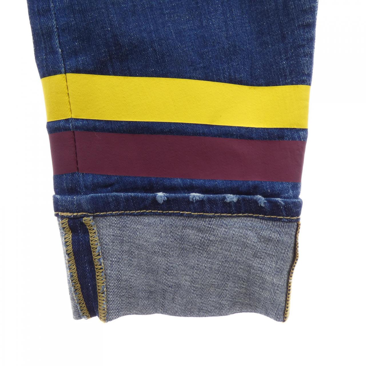 ディースクエアード DSQUARED2 S74LB0914 S30342 ジーンズ