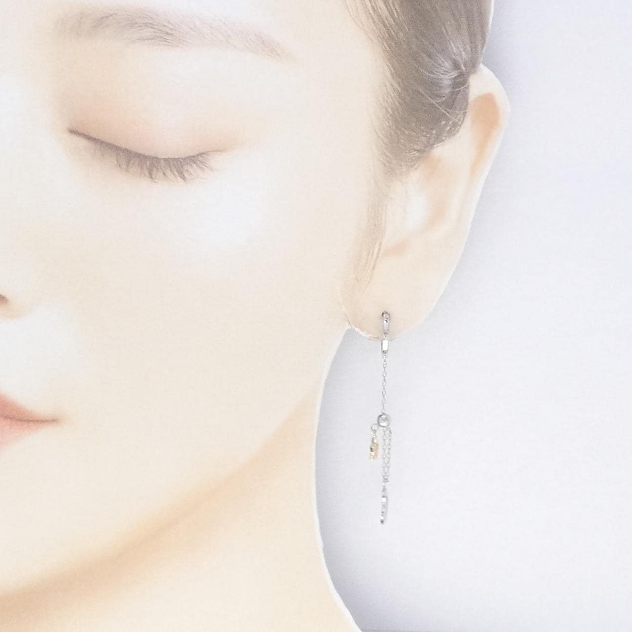 K18WG/K18YG ムーン×スター ダイヤモンド ピアス 0.10CT