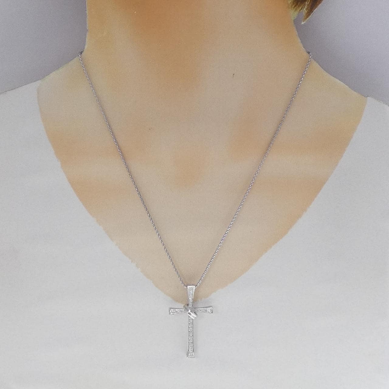 K18WG クロス ダイヤモンド ネックレス 0.45CT