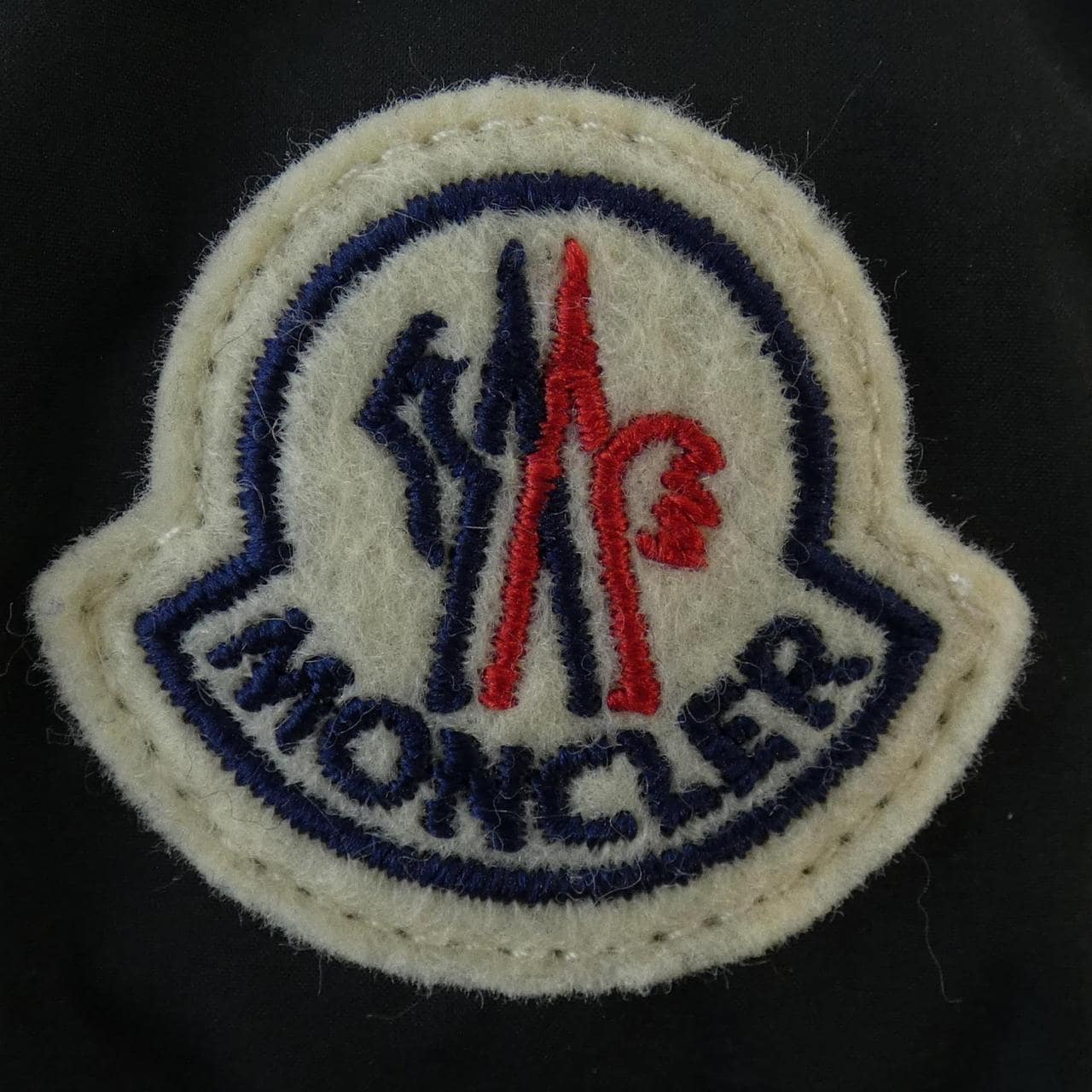 モンクレール MONCLER COURLIS ダウンジャケット