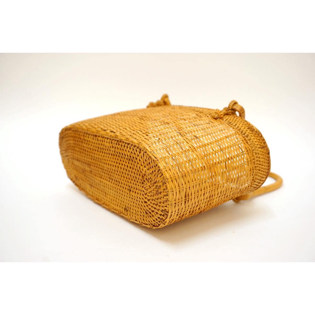 【新品】カゴバッグ　巾着付き