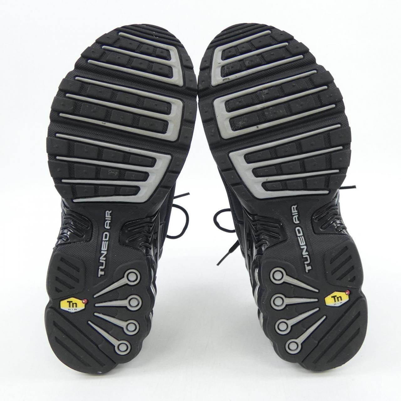 ナイキ NIKE CJ9684-002 スニーカー