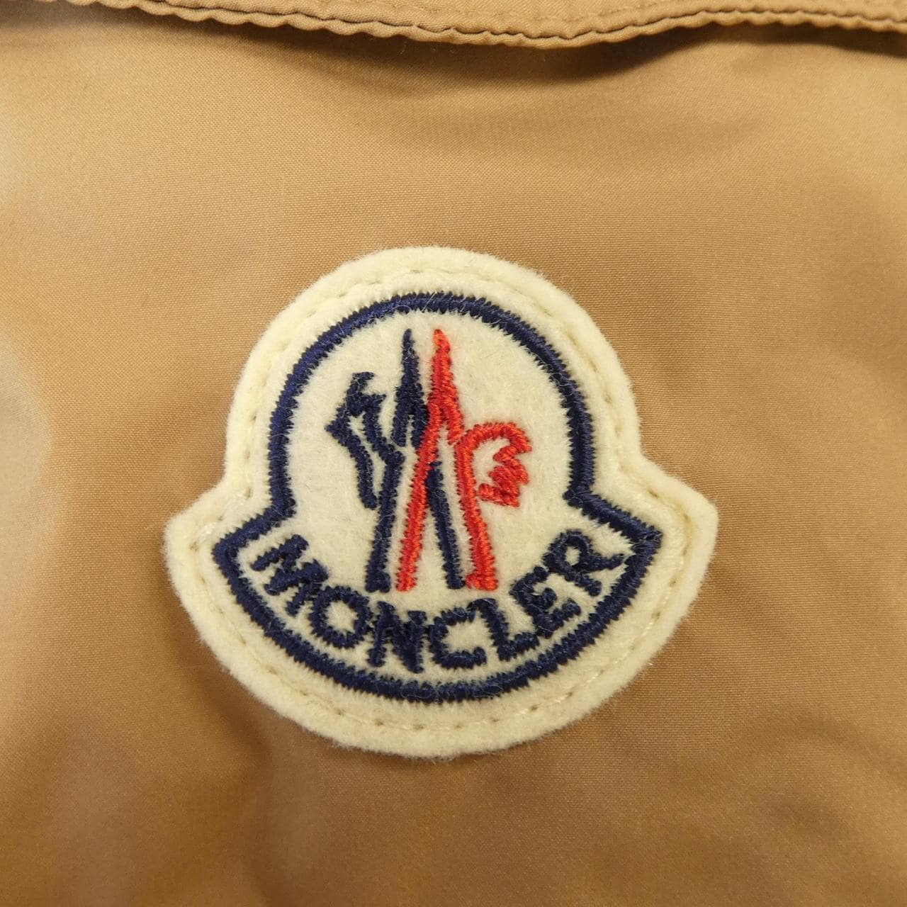 モンクレール MONCLER ダウンジャケット