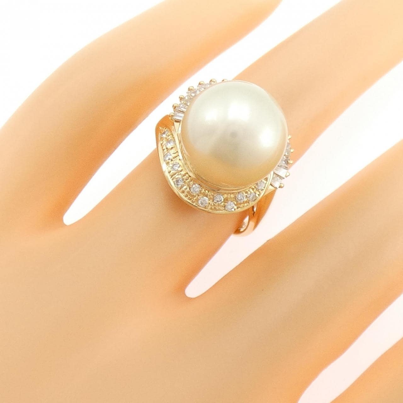 K18YG White Butterfly Pearl ring 12.3mm