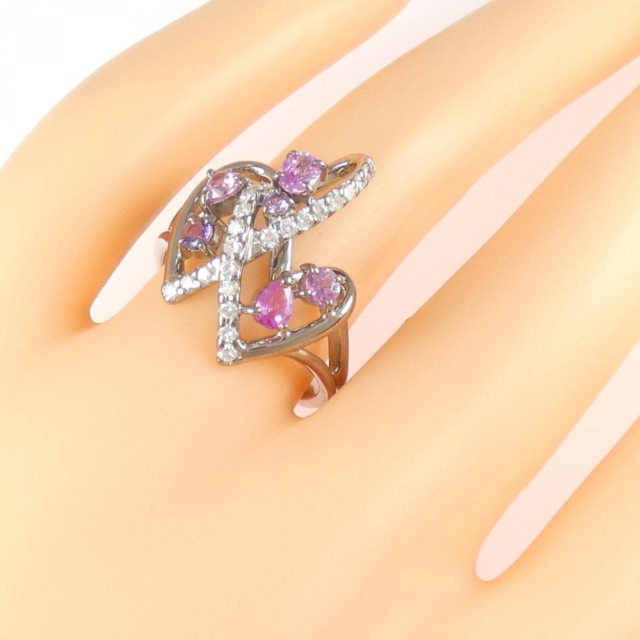 K18WG ハート サファイヤ リング 0.78CT