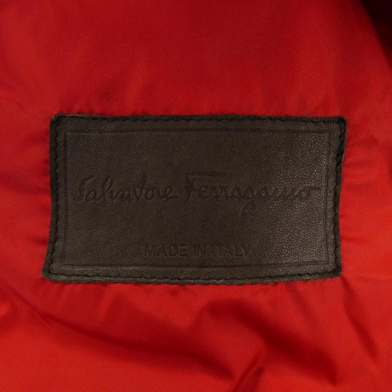 サルヴァトーレフェラガモ SALVATORE FERRAGAMO ブルゾン