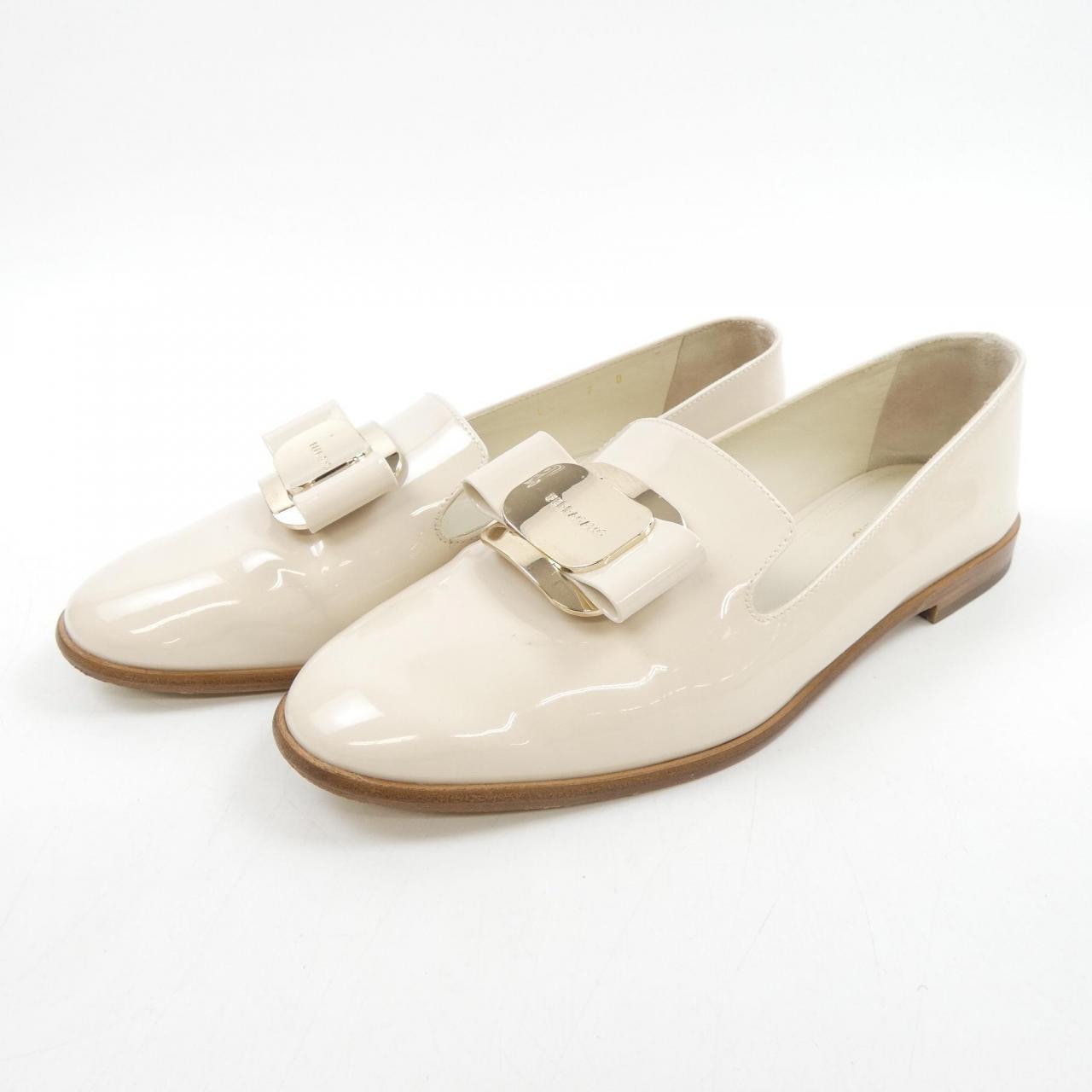FERRAGAMO鞋