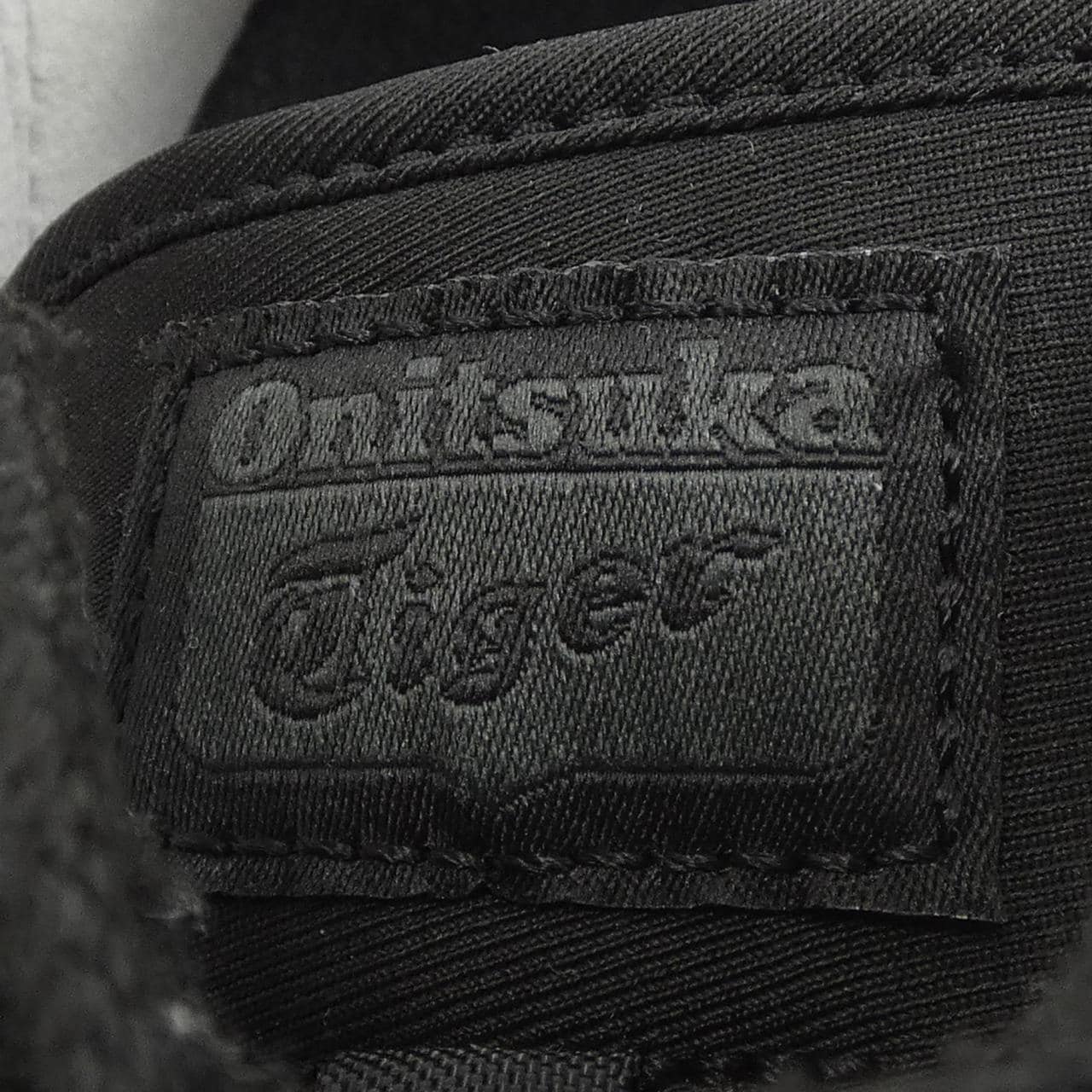 ONITSUKA TIGER運動鞋