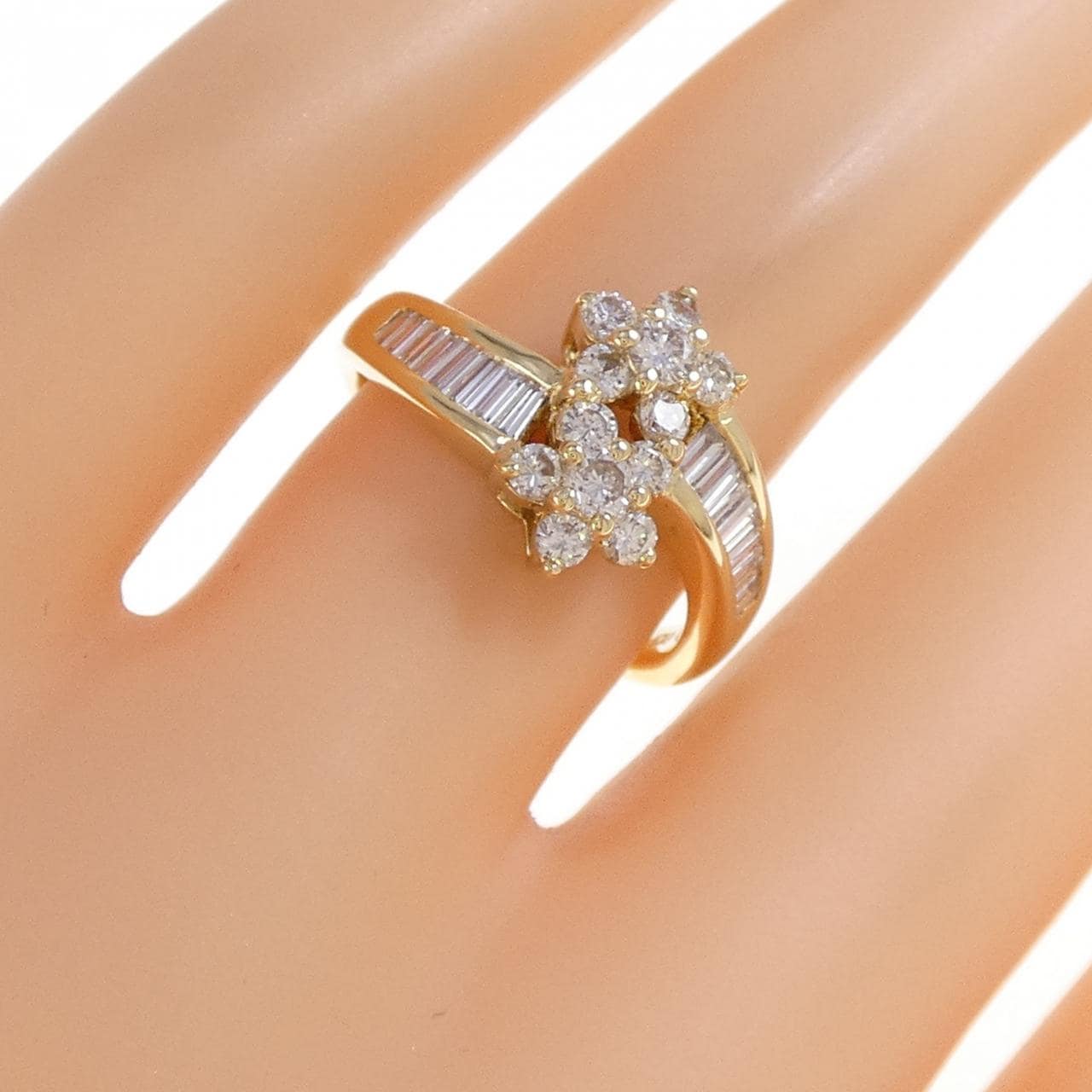 K18YG フラワー ダイヤモンド リング 1.00CT