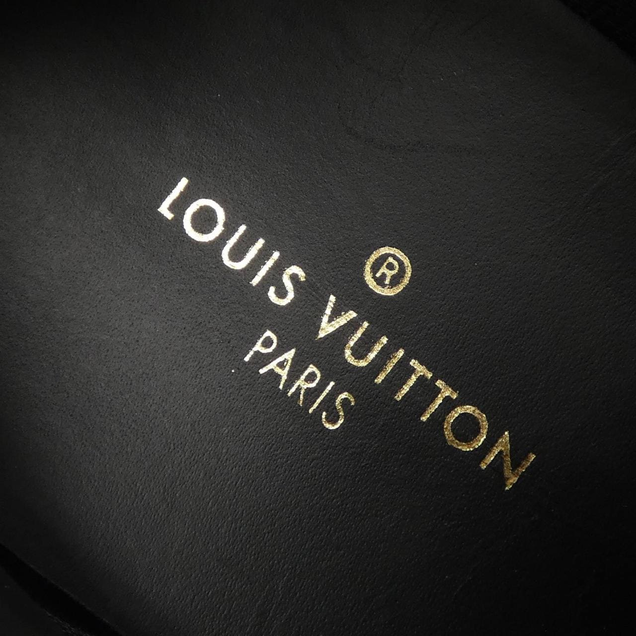 ルイヴィトン LOUIS VUITTON スニーカー
