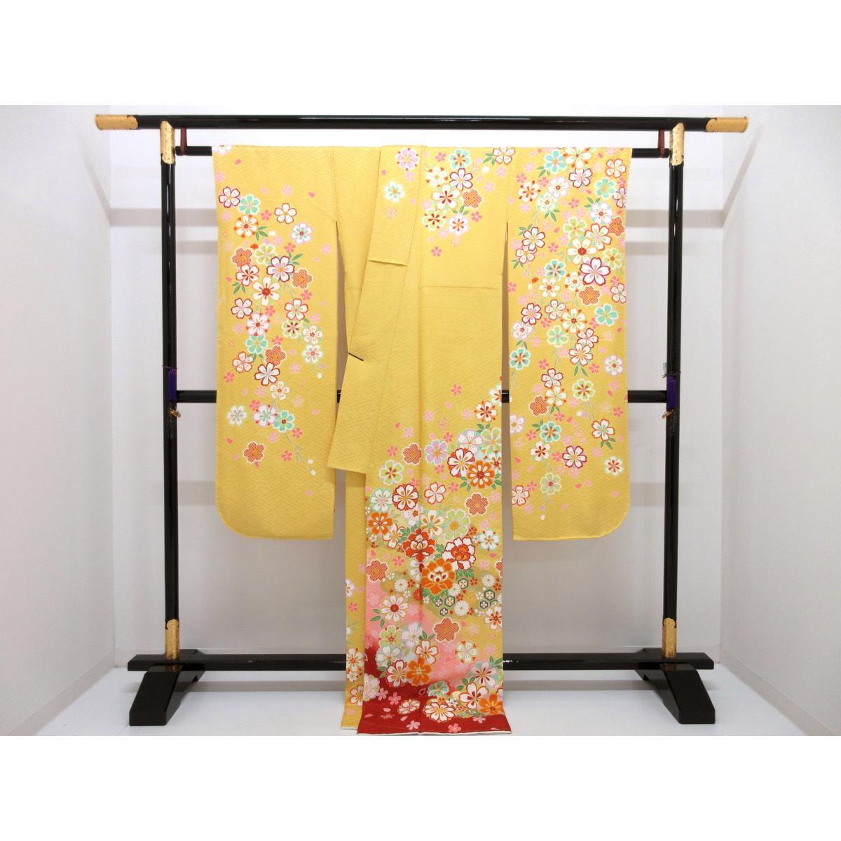 [Unused items] Long-sleeved kimono, Yuzen gold color processing, blurred dyeing