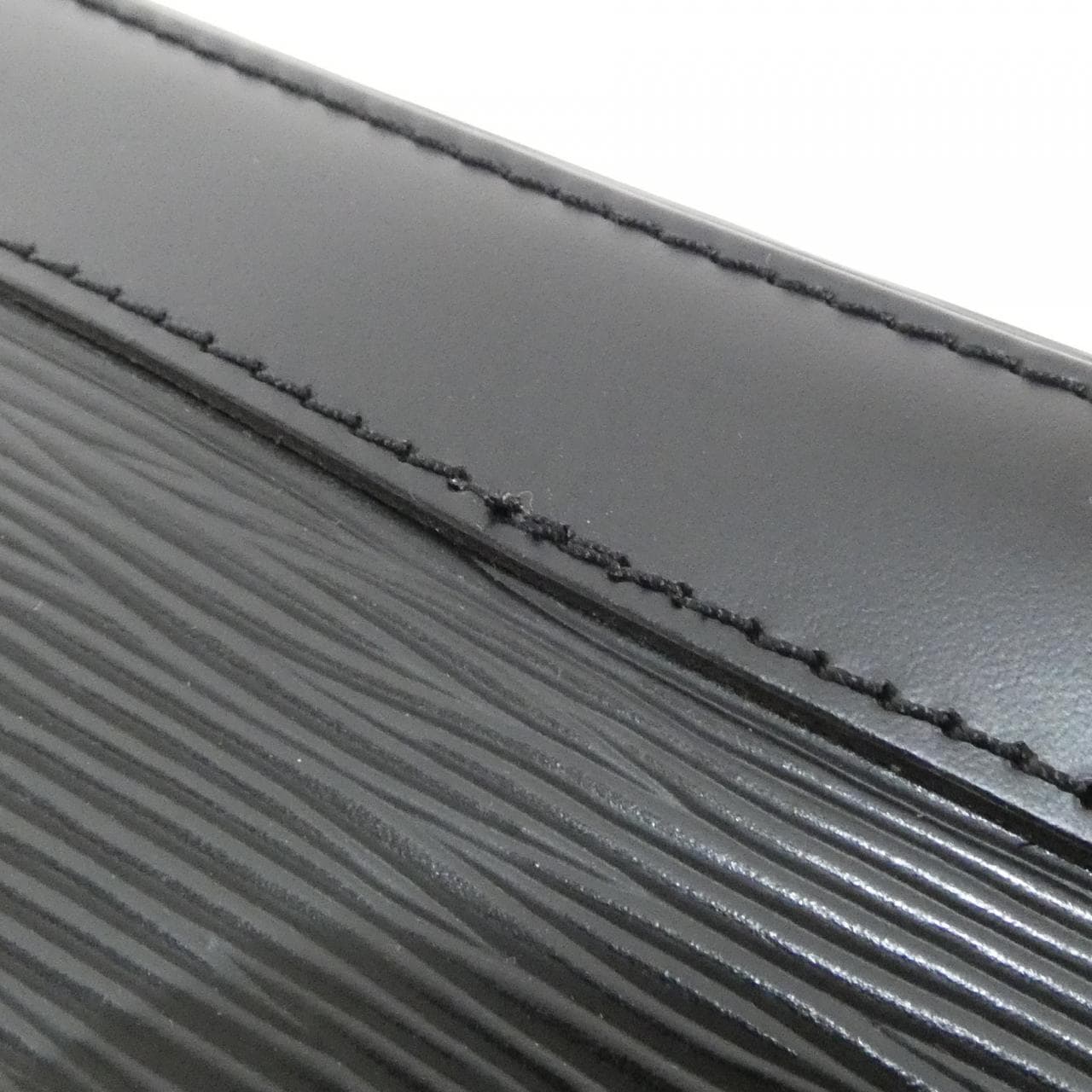 ルイヴィトン エピ ロックイット M42292 バッグ