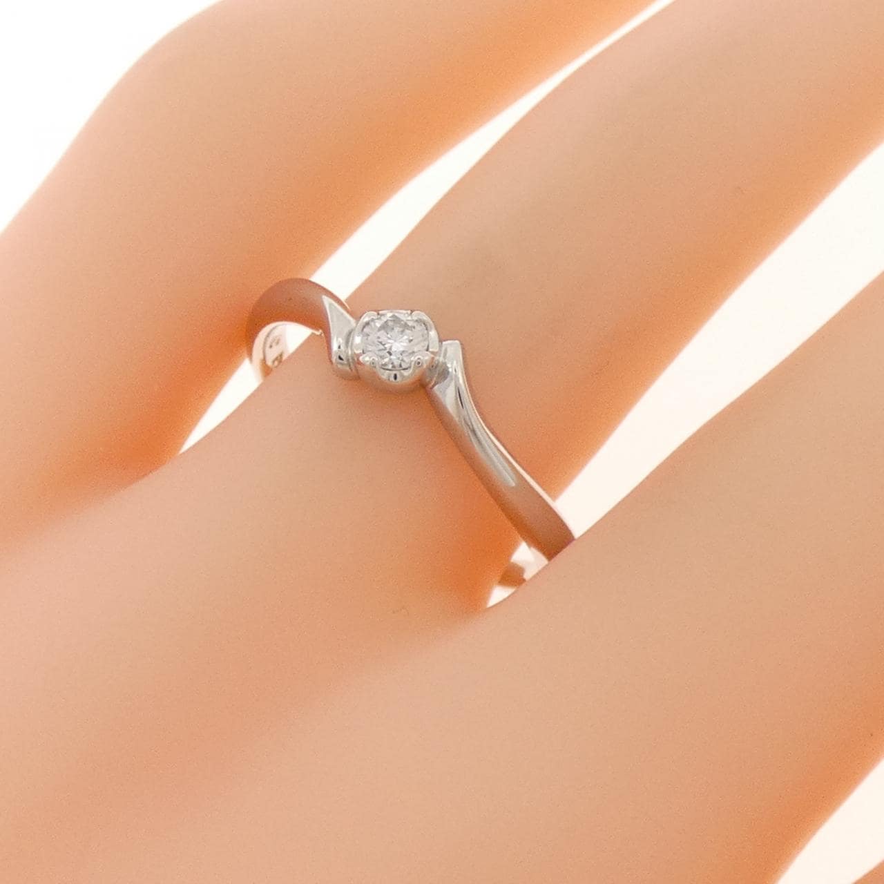 4゜C ダイヤモンド リング 0.15CT