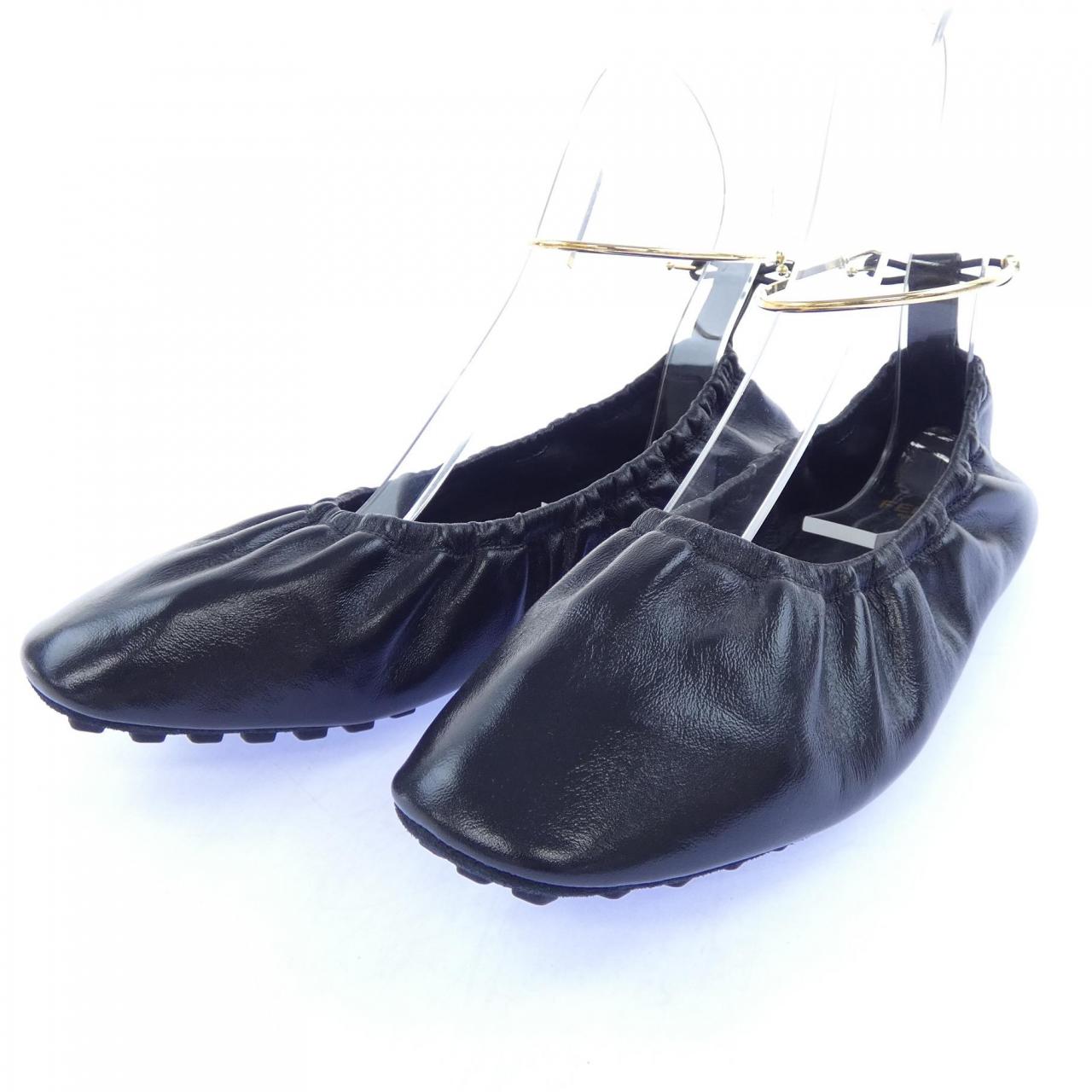 フェンディ FENDI 8F8534 フラットシューズ