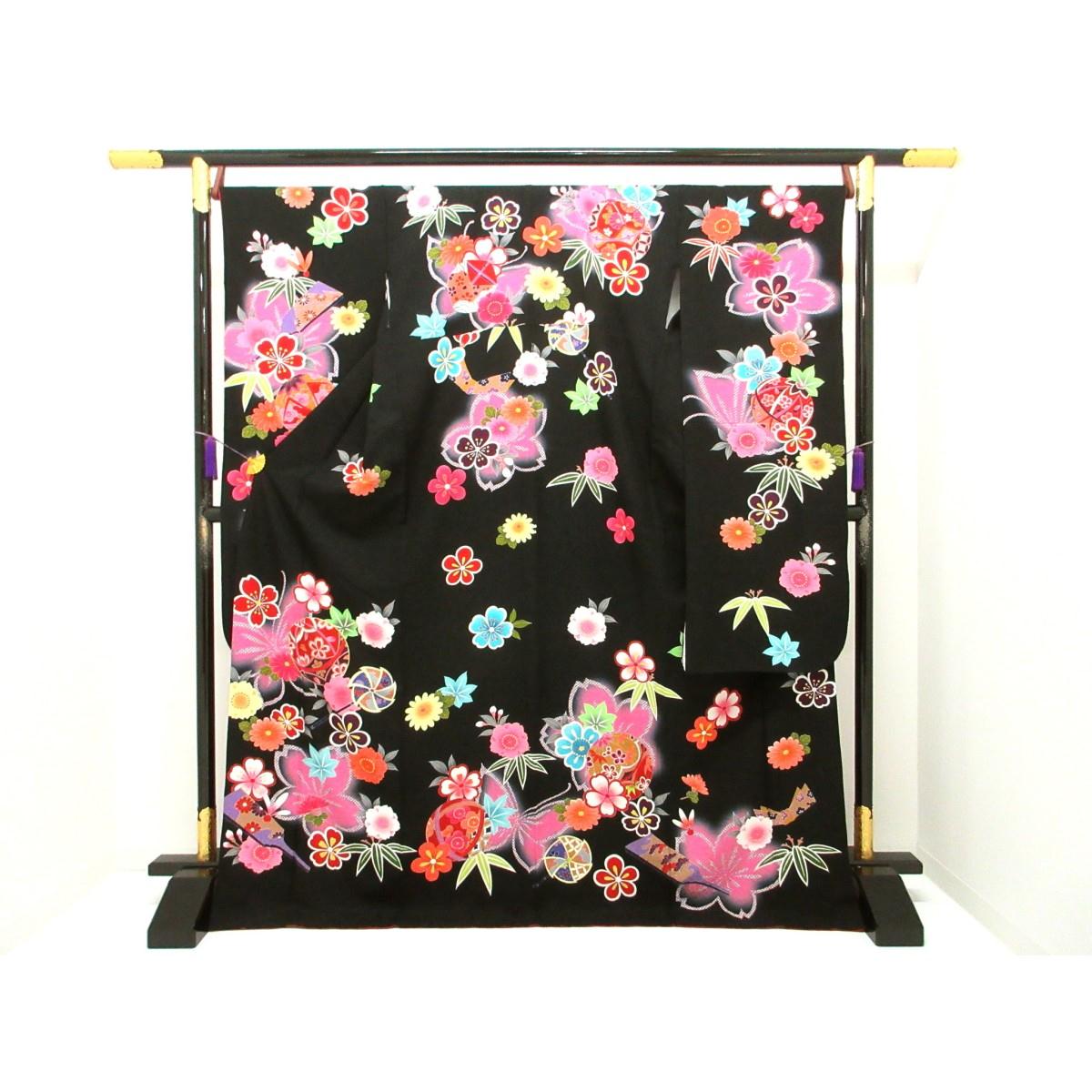 振袖　友禅加工刺繍入り