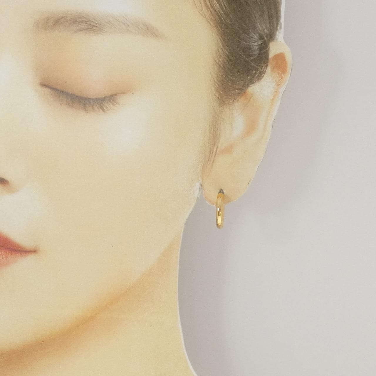 K18YG hoop earrings