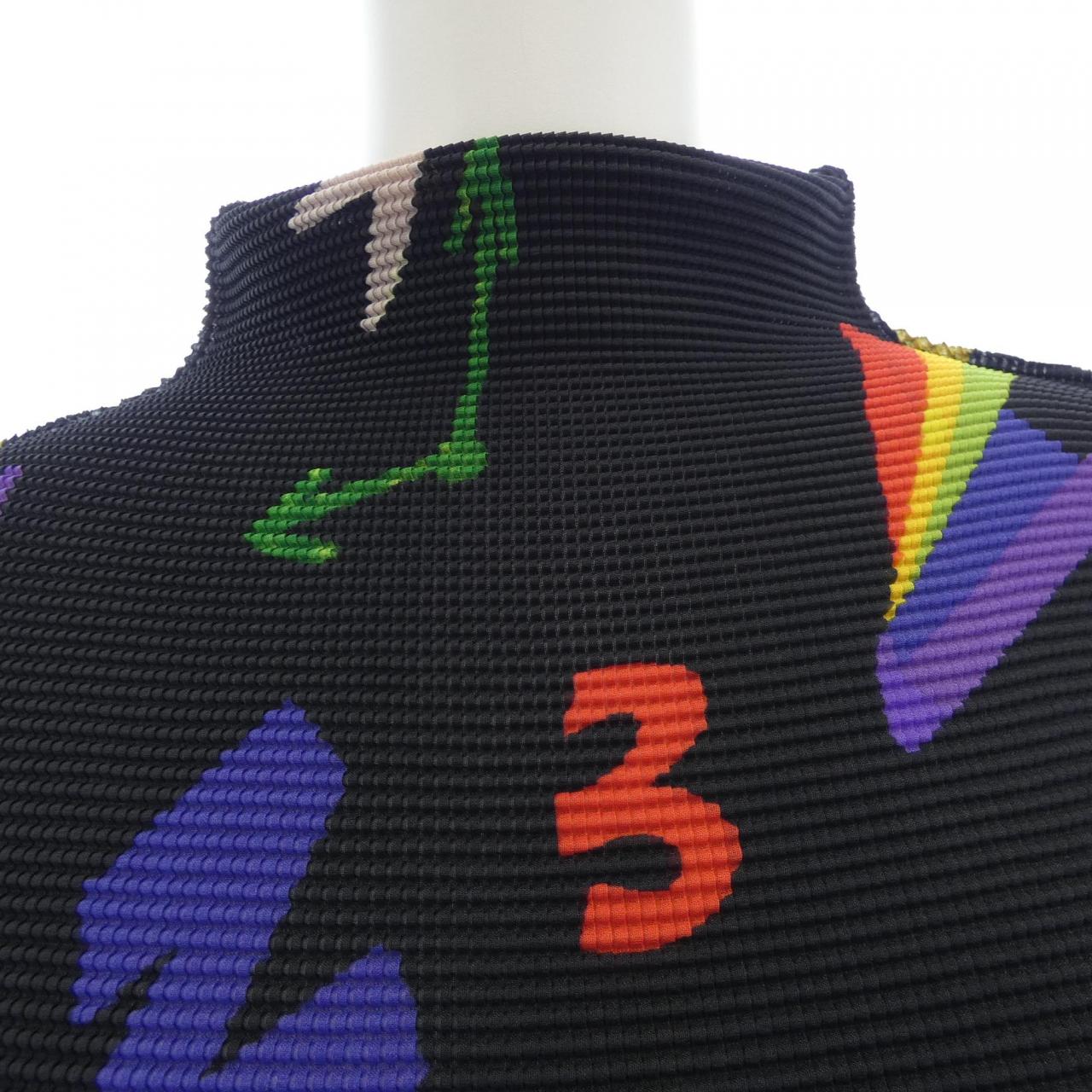 ミーイッセイミヤケ me ISSEY MIYAKE MI53FJ621 トップス