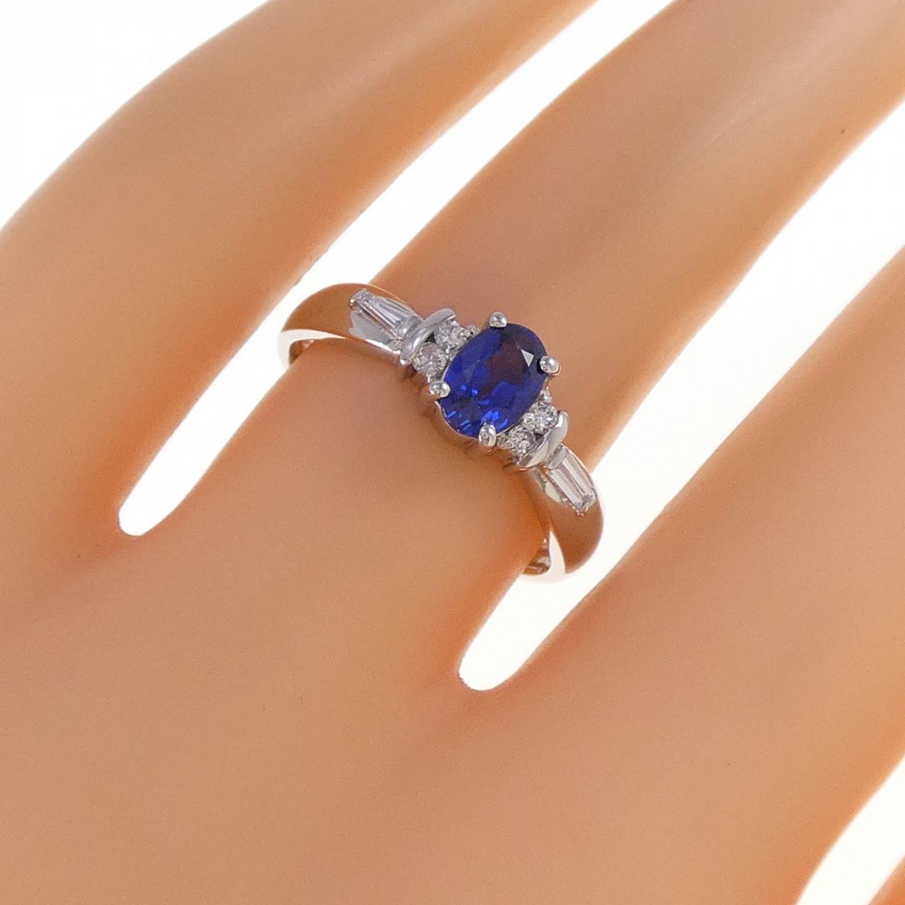 PT900 Sapphire Ring