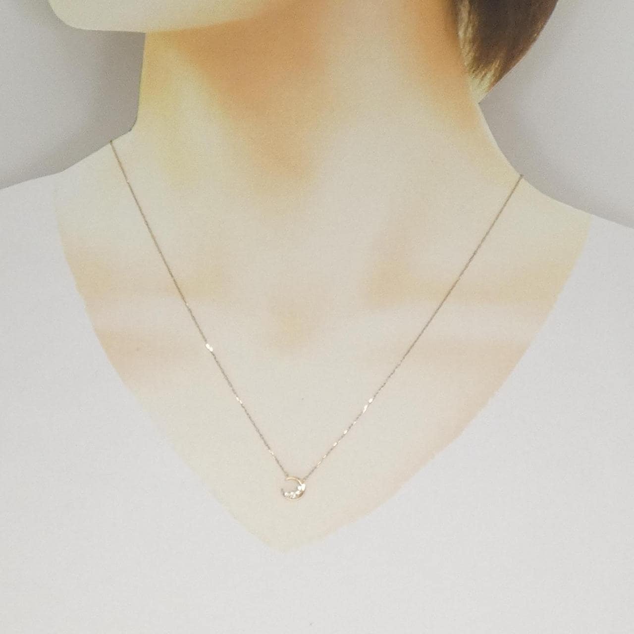 4゜C ムーン キュービックジルコニア ネックレス