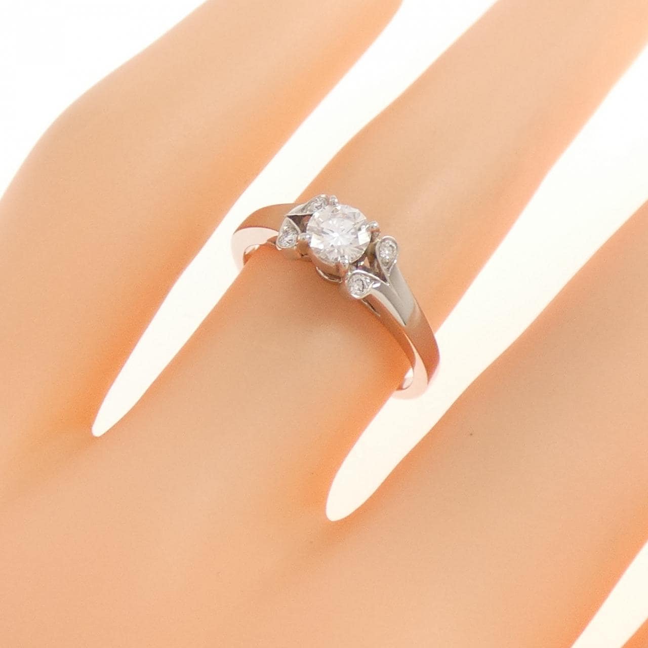 カルティエ バレリーナ リング 0.24CT E VVS2 EXT