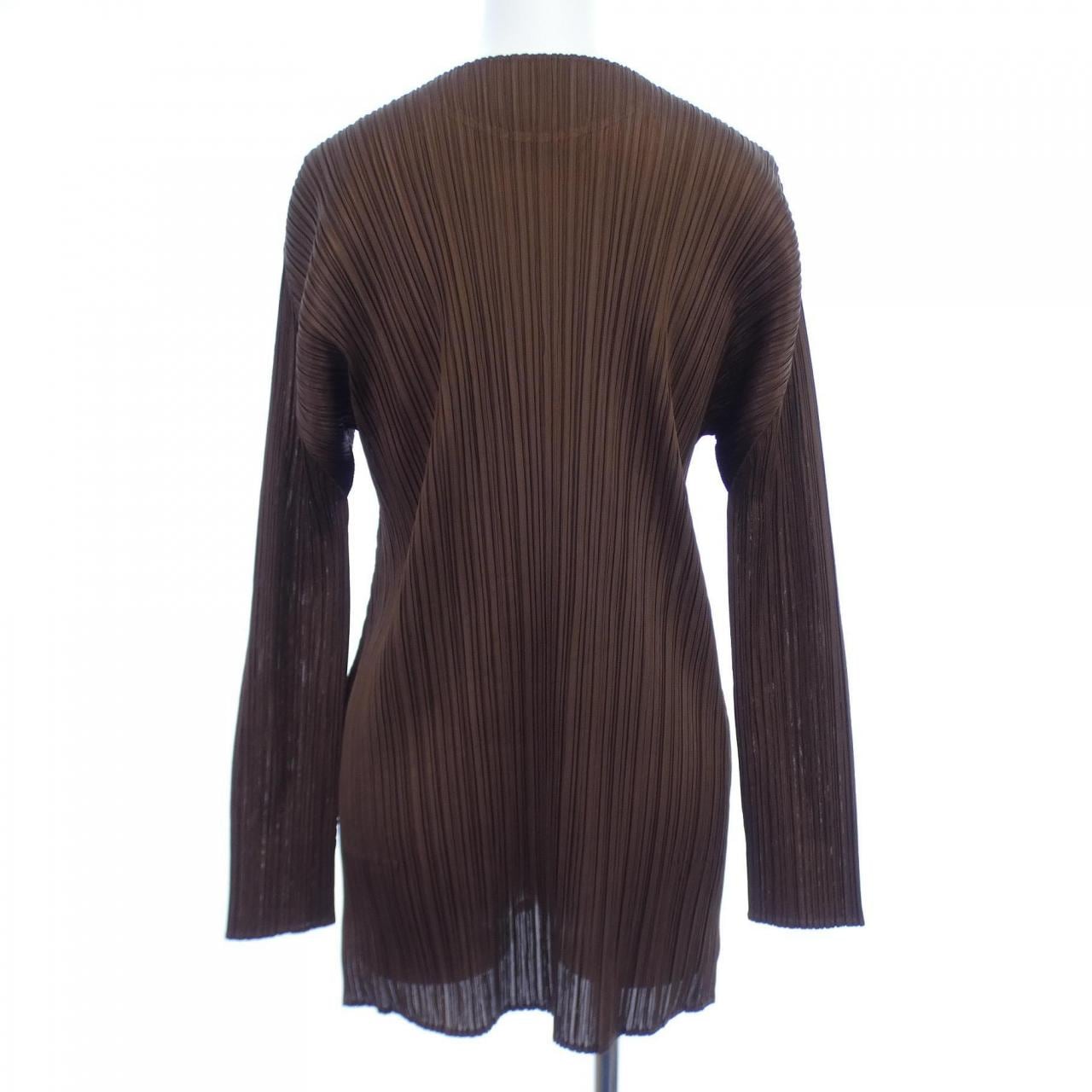 百褶PLEATS PLEASE上衣
