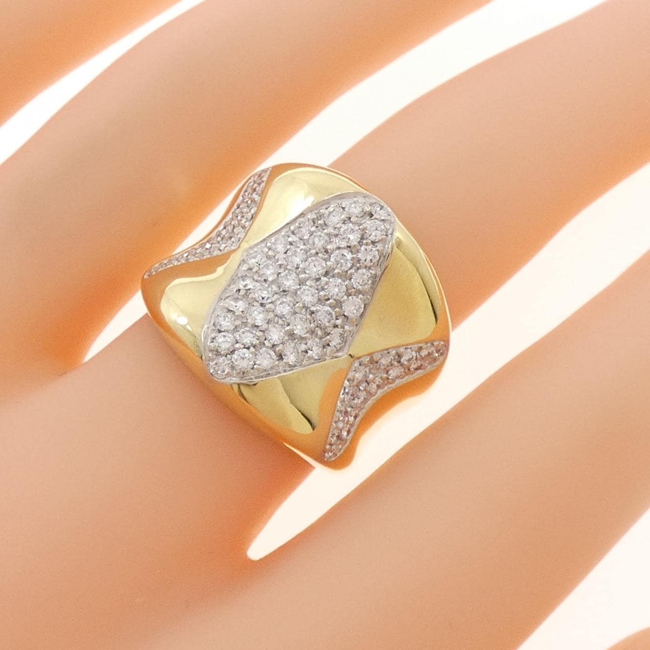 750YG/750WG パヴェ ダイヤモンド リング