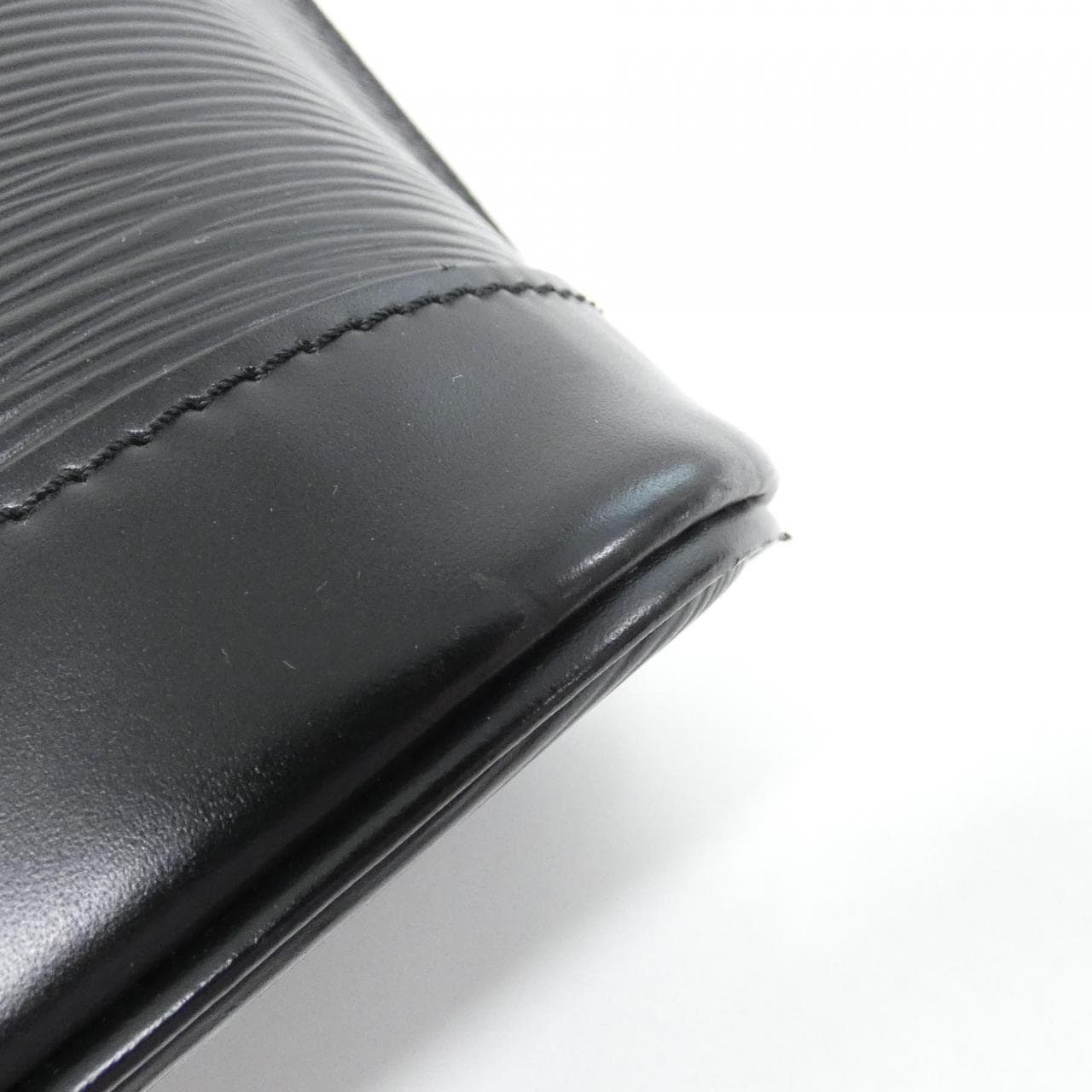 ルイヴィトン エピ アルマ PM M52142 バッグ