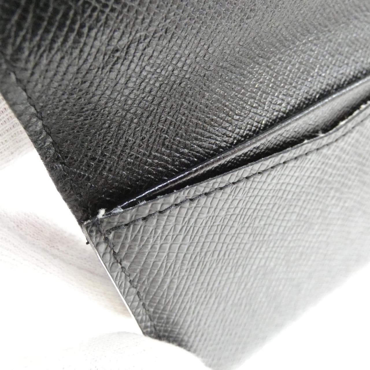 ルイヴィトン タイガ アンヴェロップ カルト ドゥ ヴィジット M30922 カードケース