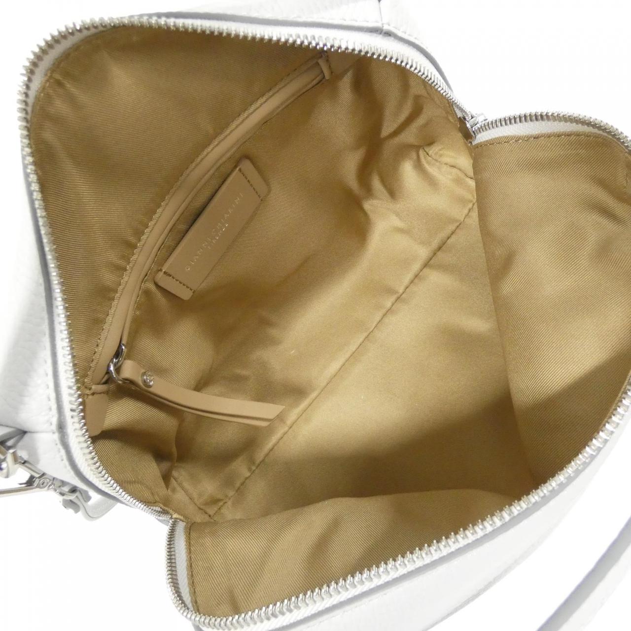 【新品】ジャンニキアリーニ アリファ M 8148 バッグ