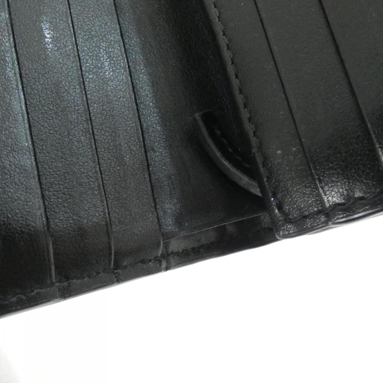 グッチ 723786 UM8IG 財布