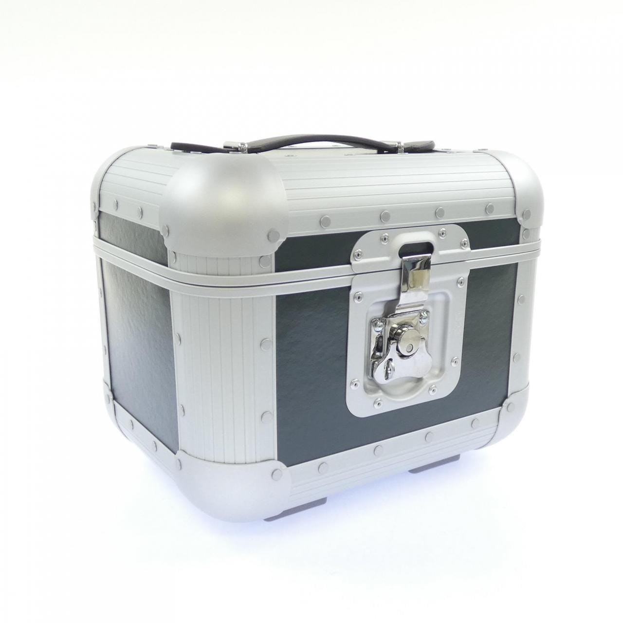 グローブトロッター GLOBE TROTTER BANK VANITY CASE BAG