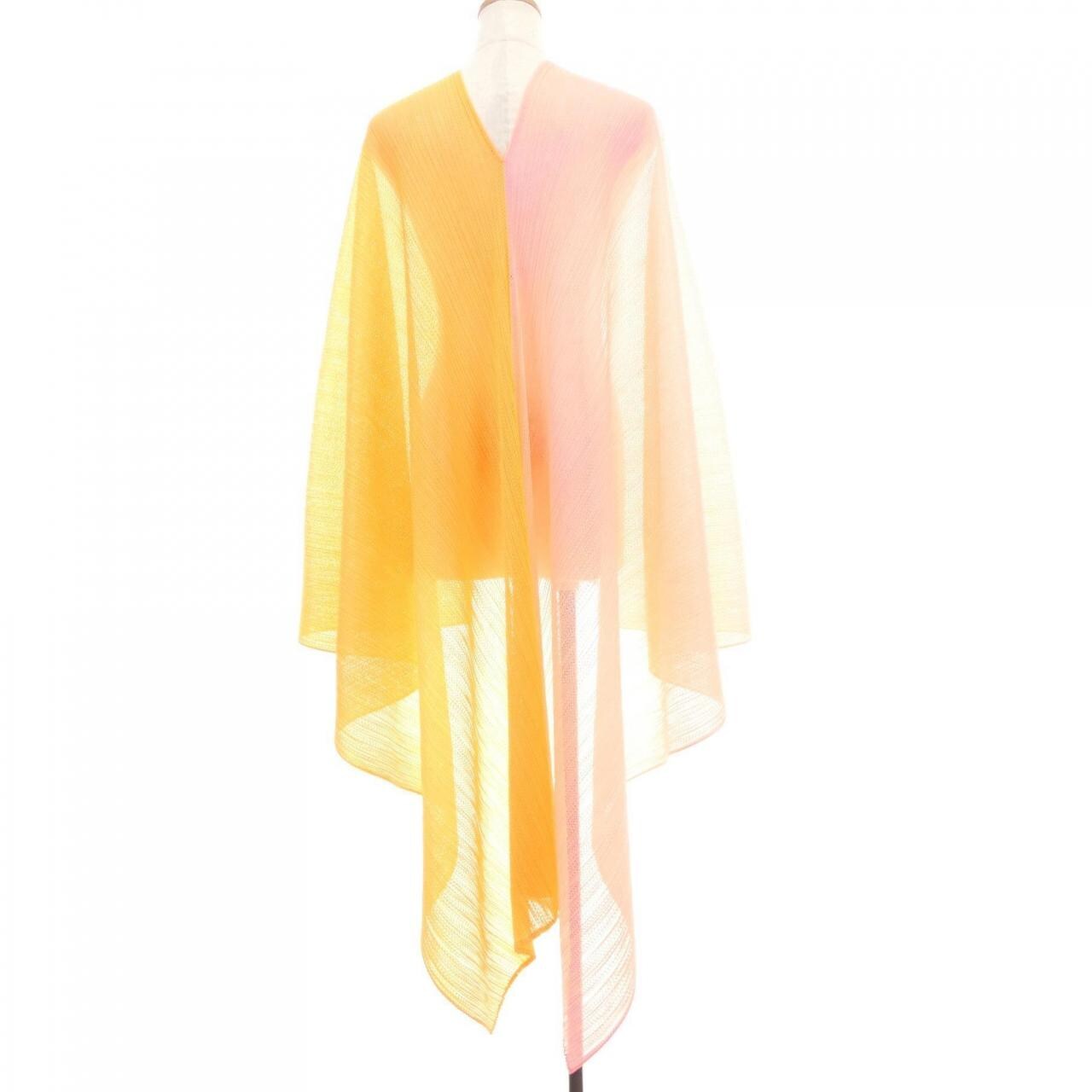 百褶PLEATS PLEASE STOLE