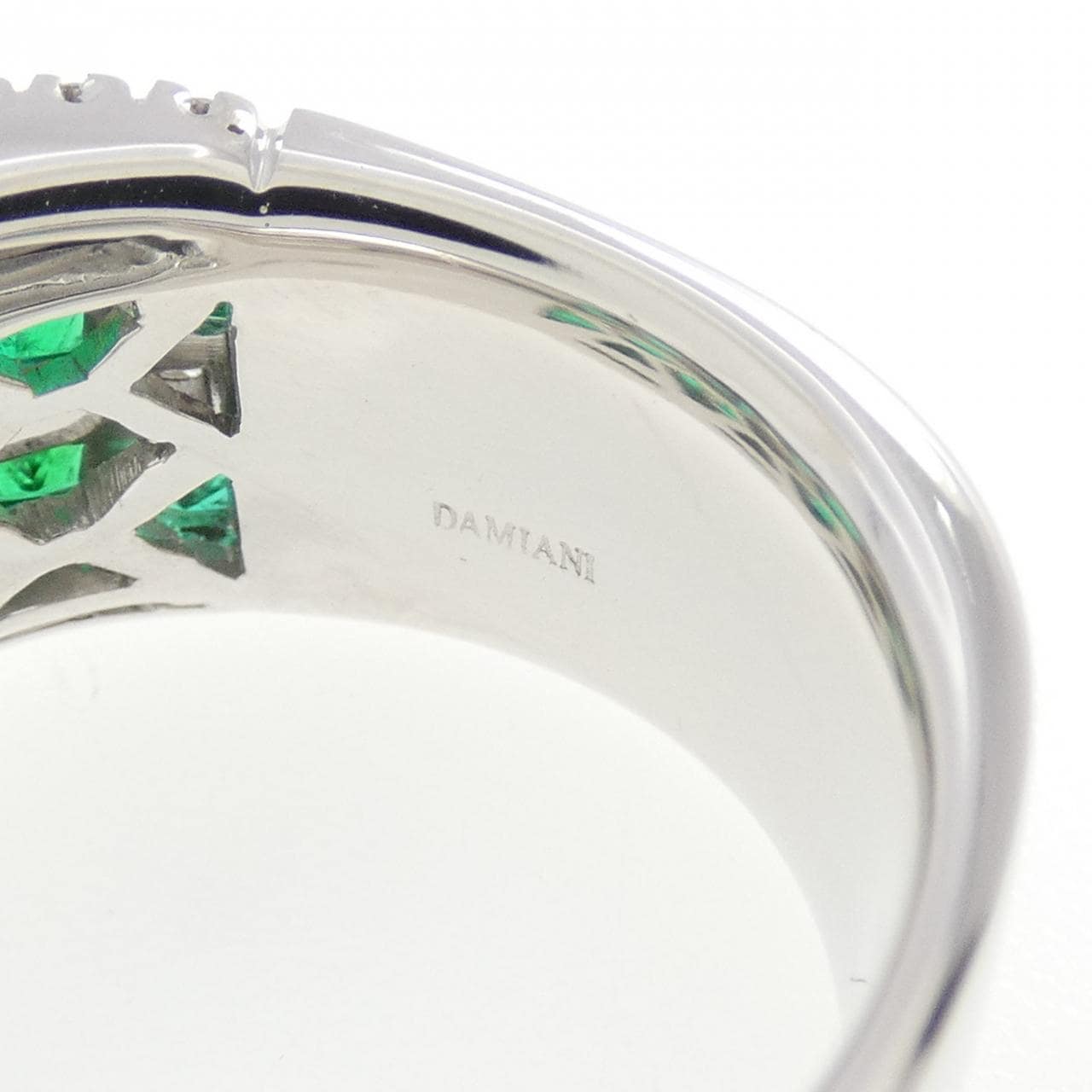 ダミアーニ エメラルド リング