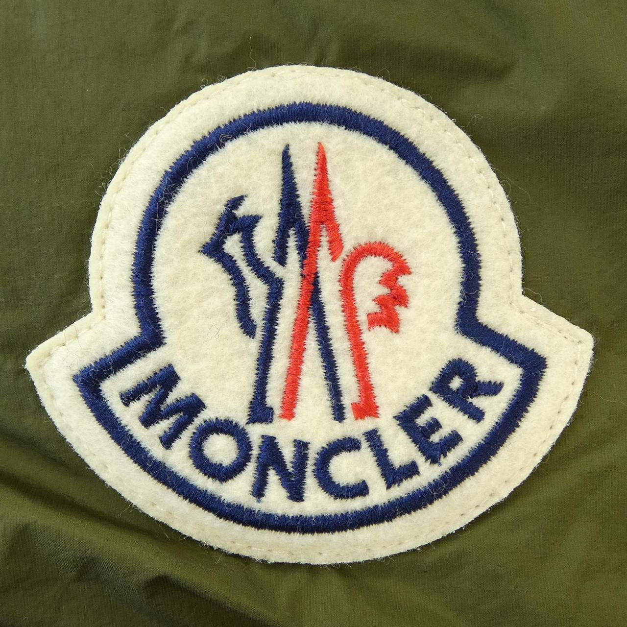 MONCLER MONCLER 20919B00024 M1124 開襟衫