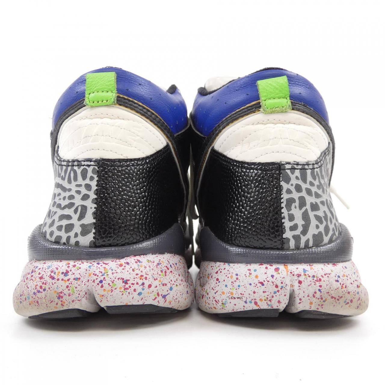 ナイキ NIKE スニーカー