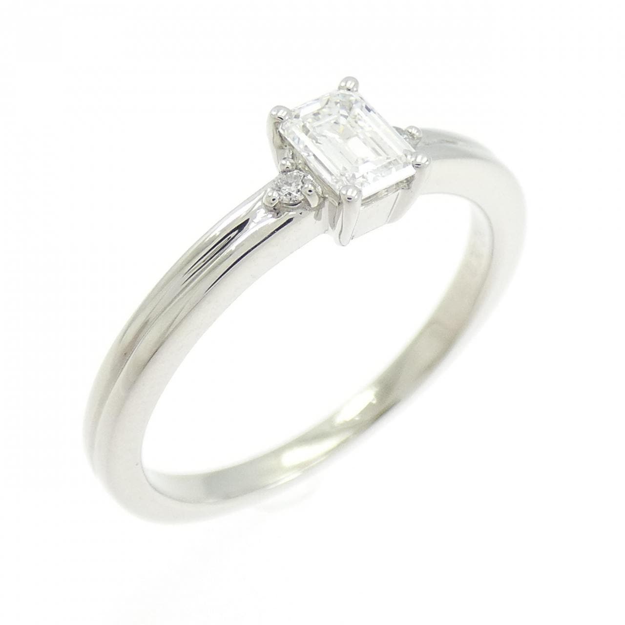 ジーエスティービー ダイヤモンド リング 0.30CT