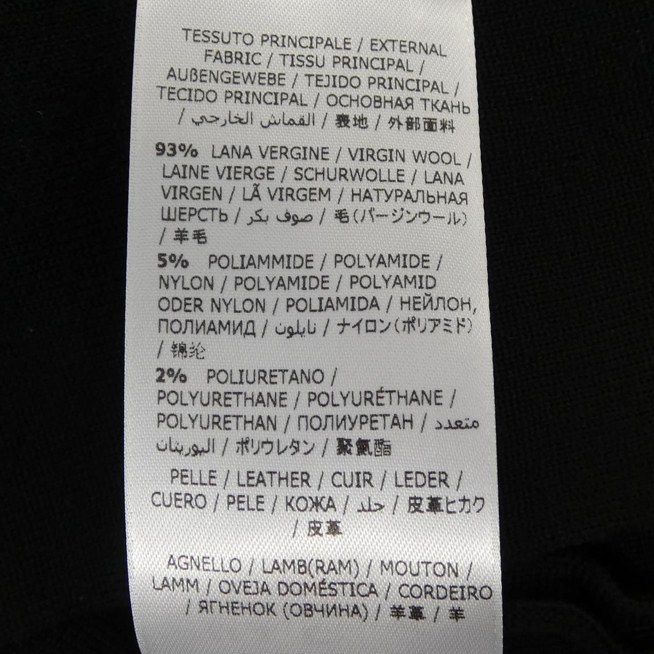 薩爾瓦托雷‧菲拉格慕SALVATORE FERRAGAMO薩爾瓦托雷‧菲拉格慕 (Salvatore Ferragamo) 一件