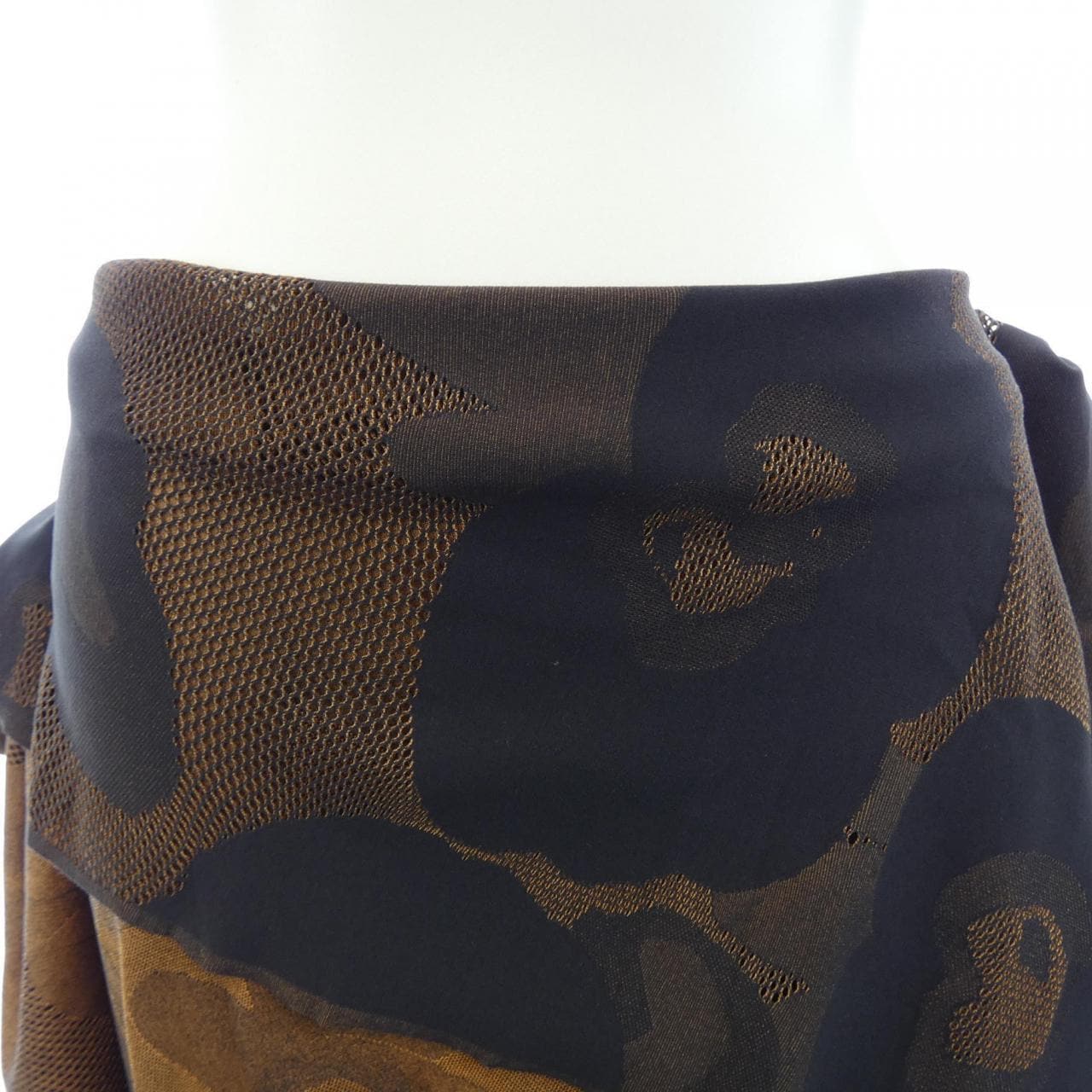 イッセイミヤケ ISSEY MIYAKE IM12KG774 スカート