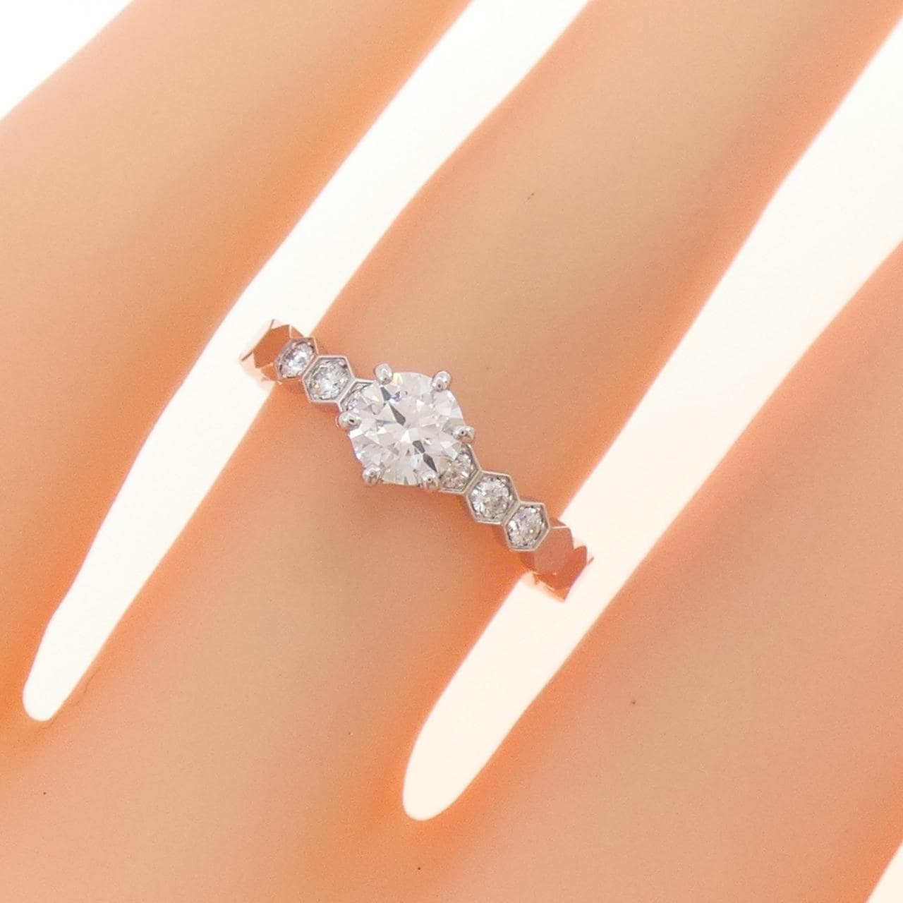 CHAUMET Bee My Love戒指 0.32 克拉 E VS1 3EXT