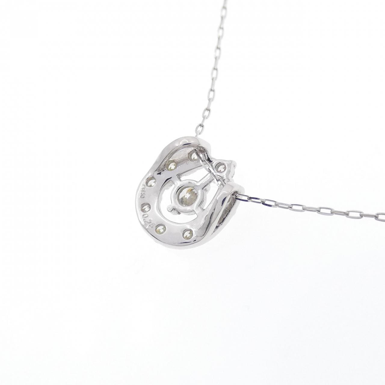 [BRAND NEW] PT Diamond Necklace 0.25CT