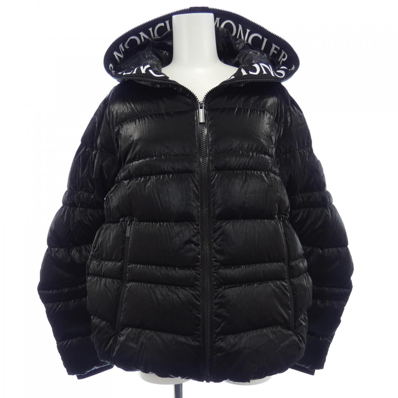 モンクレール MONCLER ダウンジャケット